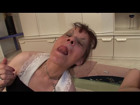 ❤️ De grann ak yon granpapa gen yon triyo Porno nan pònografi ht.analizatorkrovi.ru ️❤