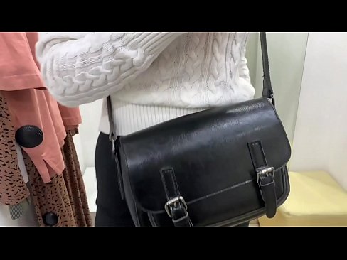 ❤️ Masturbasyon piblik nan jenn femèl FeralBerry ak yon gode nan sal la Fitting Porno nan pònografi ht.analizatorkrovi.ru ️❤